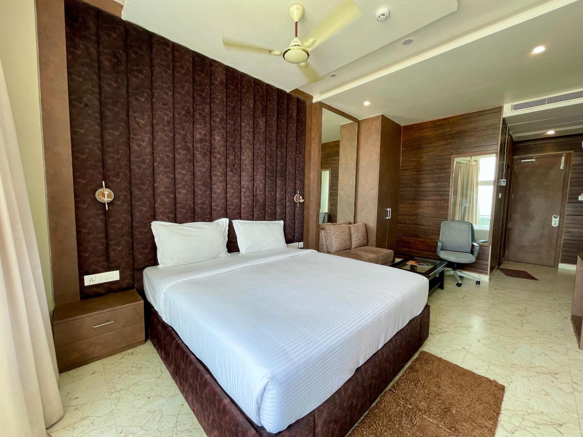 Hotel Tbs In 普里 外观 照片