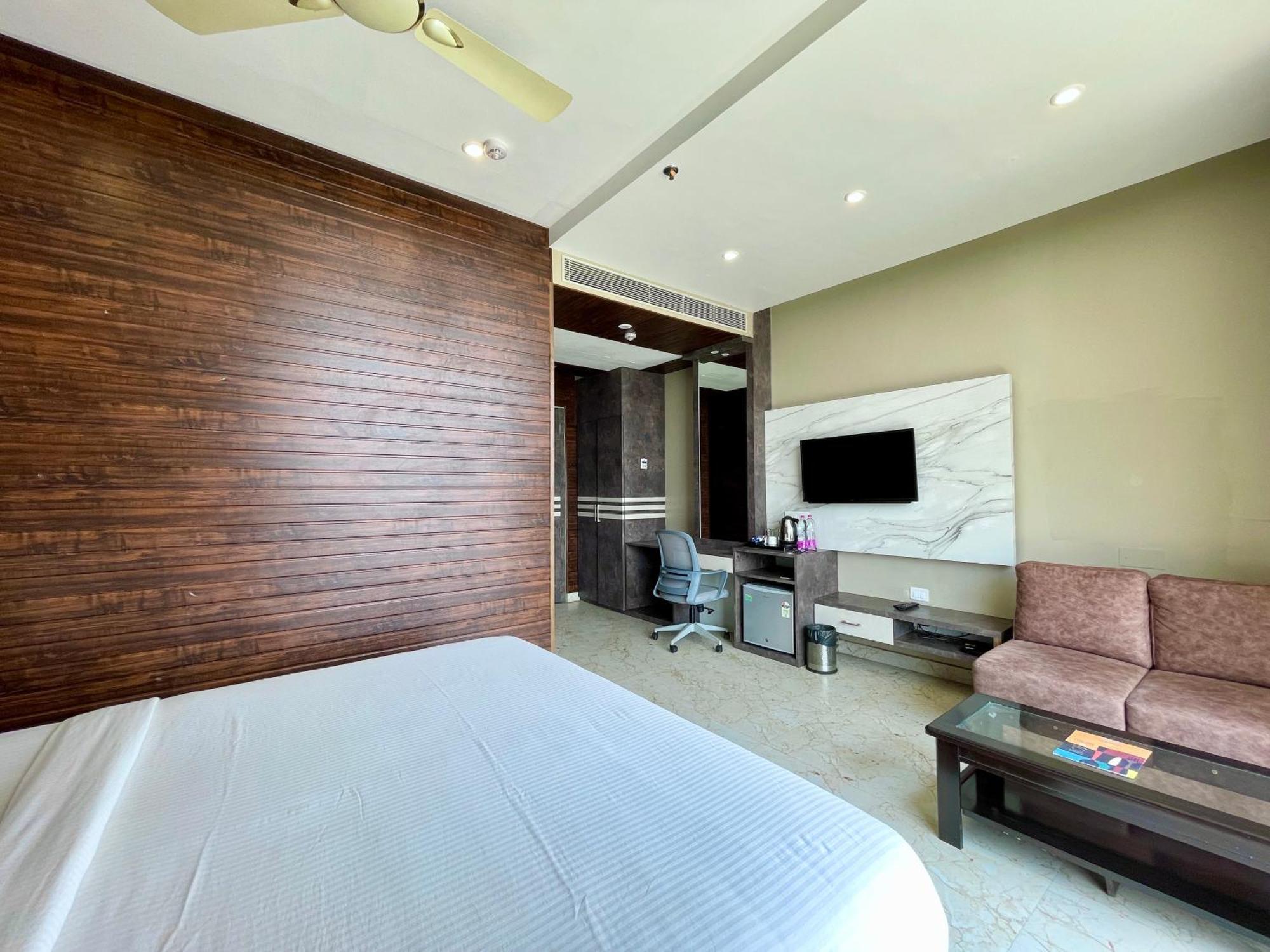 Hotel Tbs In 普里 外观 照片